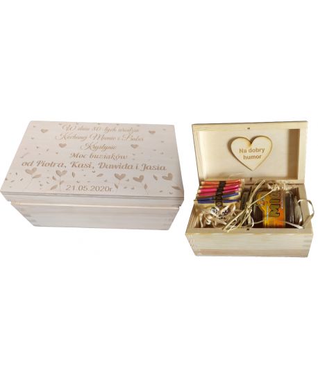 Prezent urodzinowy urodziny 18 20 30 40 50 60 80 drewniane pudełko Rodziców Dziadków zestaw personalizowana szkatułka miodem
