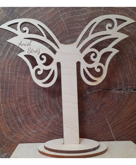 Drewniane skrzydła skrzydełka na podstawce napisem Anioł Stróż Mamy napis stojak do aniołka ze sznurka makrama duży