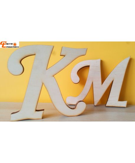 Drewniane litery inicjały do postawienia 3D na stół weselny dekoracja rustykalna ciekawy wzór 25 cm