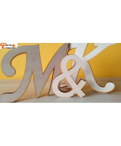 Drewniane litery inicjały do postawienia 3D na stół weselny dekoracja rustykalna ciekawy