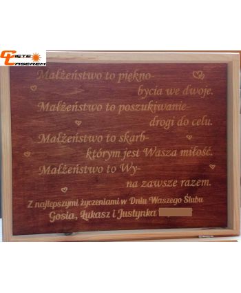 Niezbędnik małżeński prezent pamiątka Ślubu drewniana skrzynka z grawerem