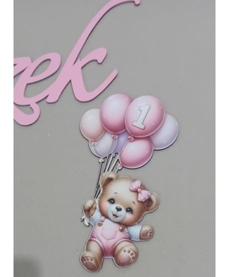 Dekoracja do ścianki na Roczek, Miś z balonami wysokości 20cm